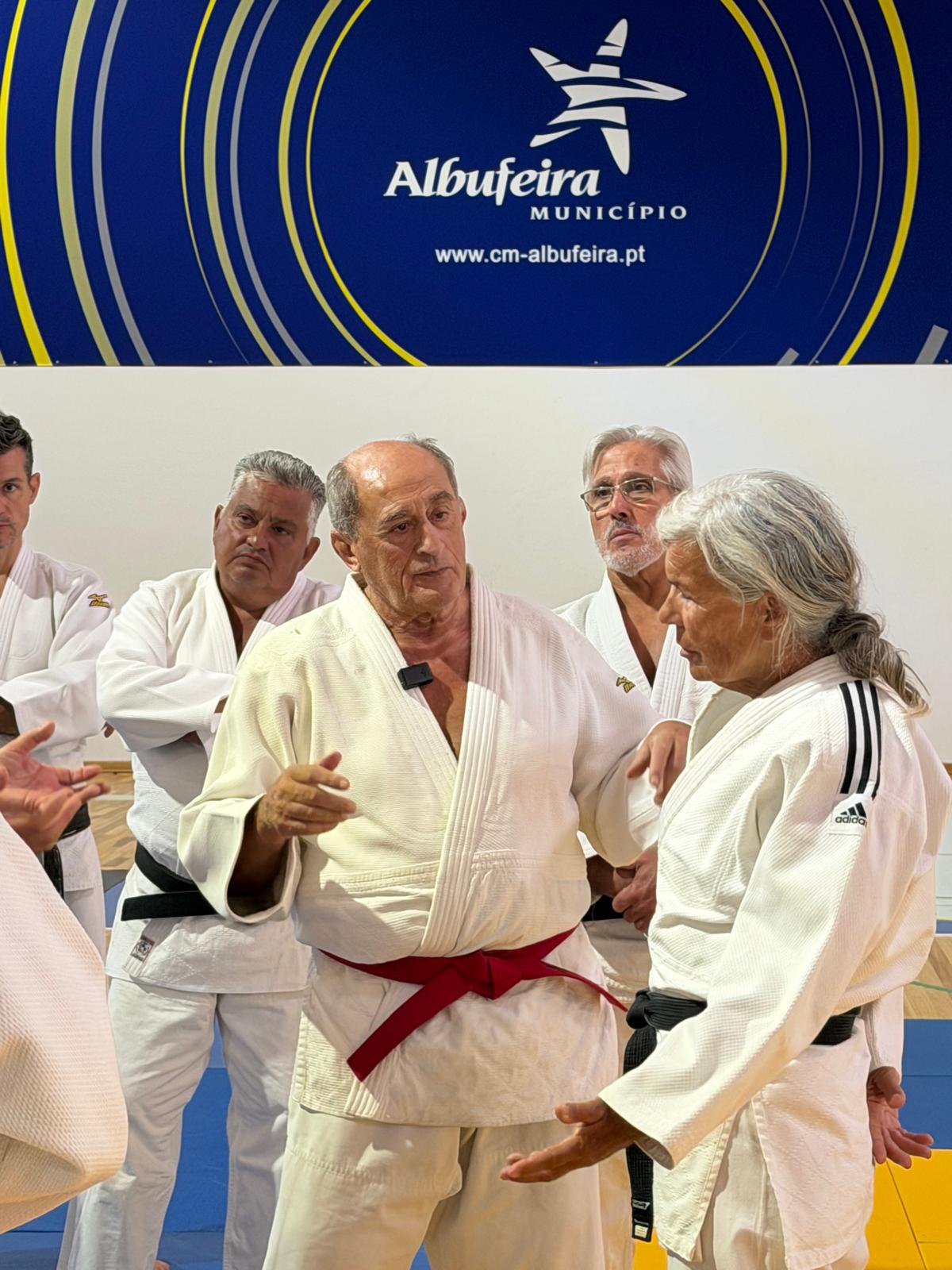 Momento de demonstração técnica durante o Clinic